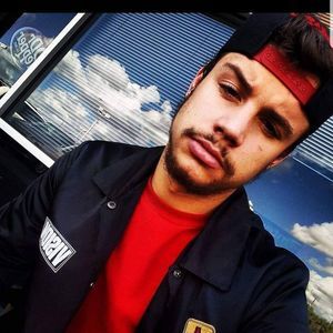 Meet your Posher, Cameron